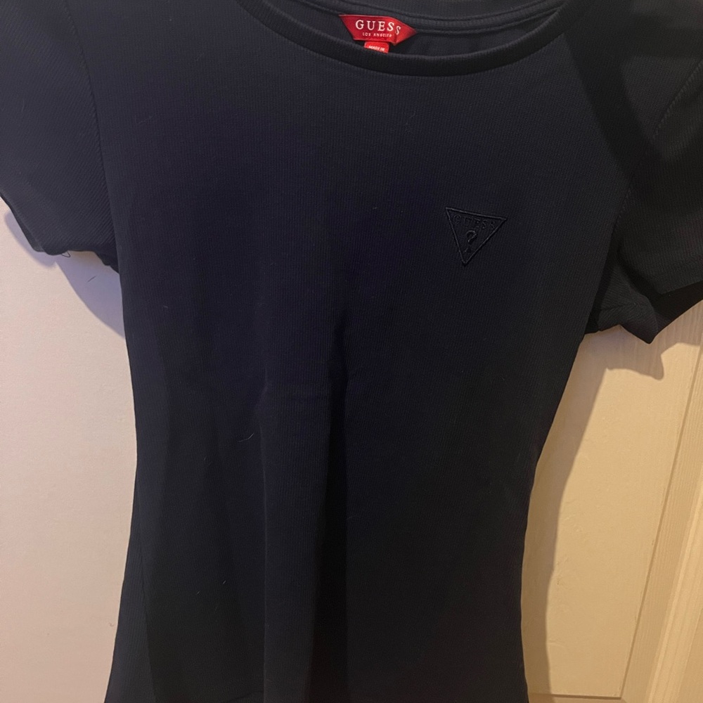 GUESS Women's Navy Short Sleeve Tee